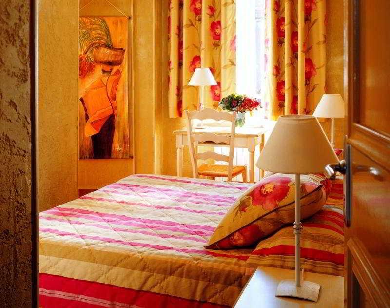 Hotel Bonaparte Тулон Стая снимка